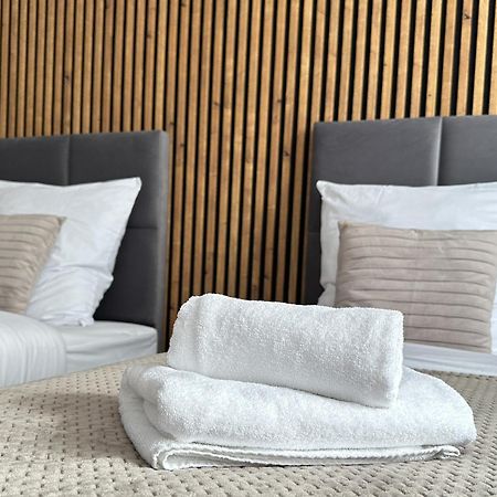 Dmk Green Apartment Near Warsaw-Modlin Airport Nowy Dwór Mazowiecki Kültér fotó