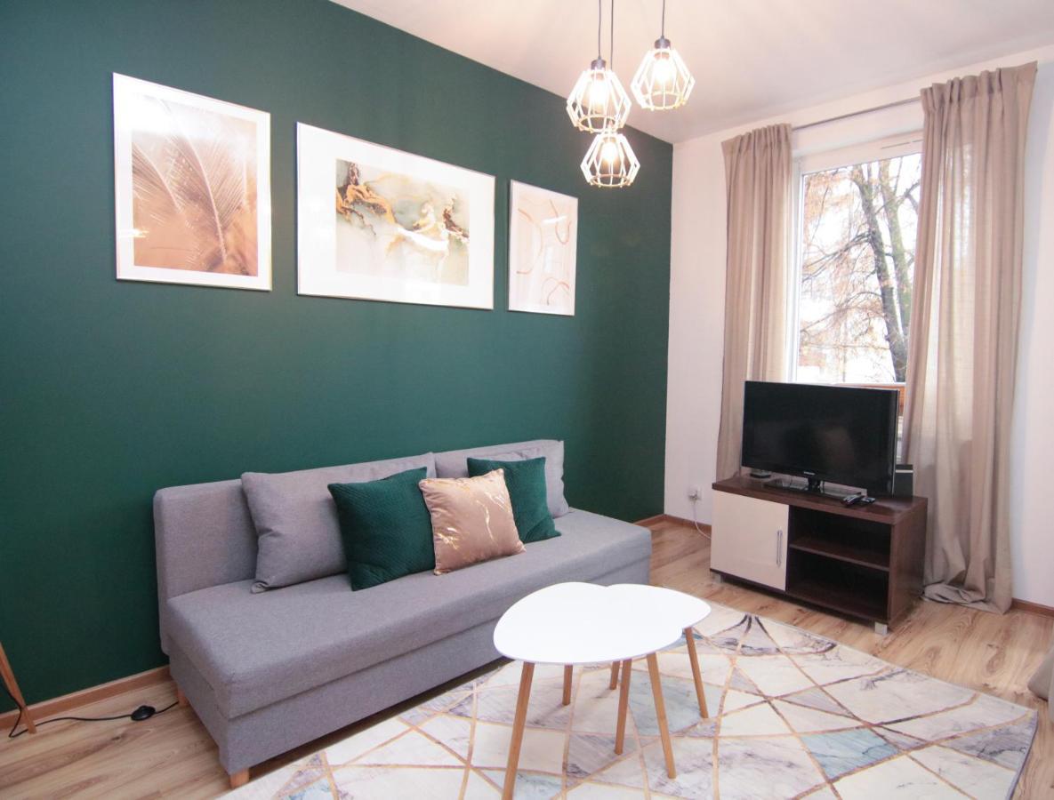 Dmk Green Apartment Near Warsaw-Modlin Airport Nowy Dwór Mazowiecki Kültér fotó